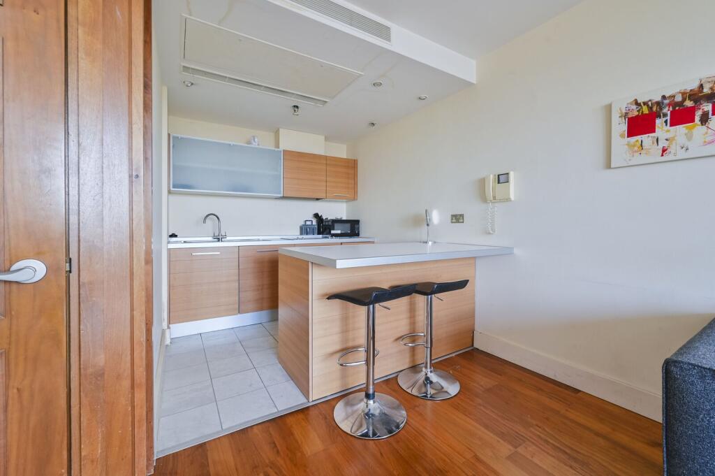Apartment in London, City of Westminster - View 4