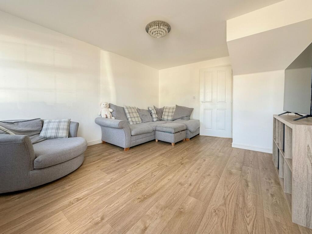 House in Canterbury - View 2