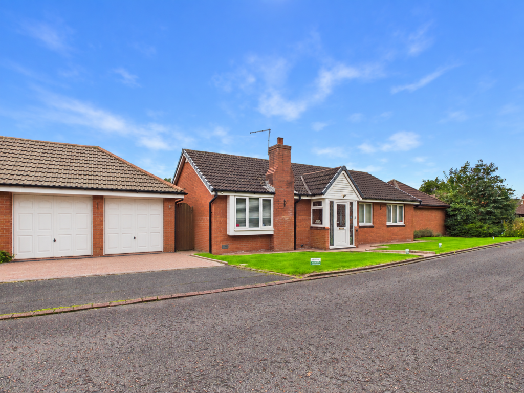 Main image of property: Sandsdale Avenue, Fulwood, PR2