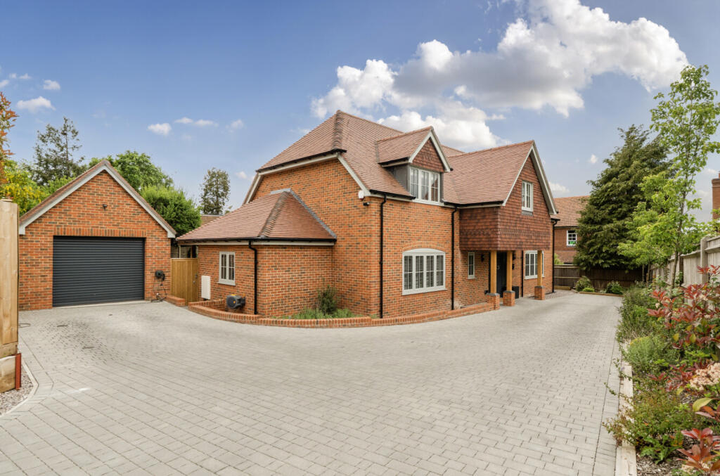 Main image of property: Mortimer Close, Headbourne Worthy, Winchester, Hampshire, SO23