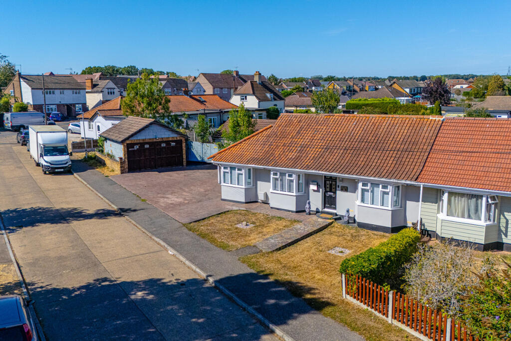Main image of property: Kings Crescent, Basildon, SS15