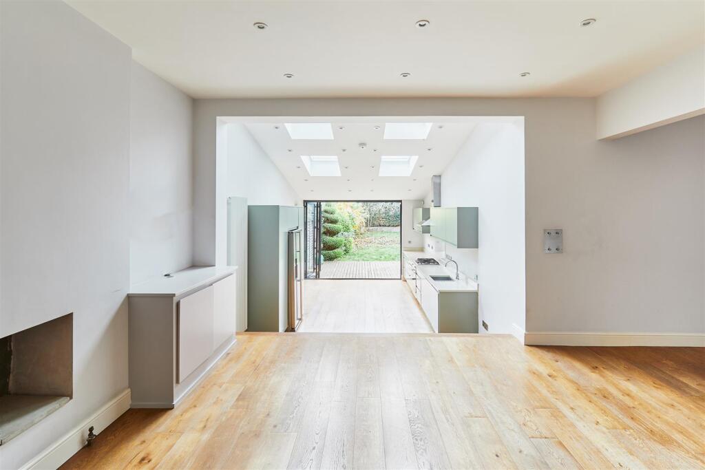 Main image of property: Dryburgh Road, Putney, SW15
