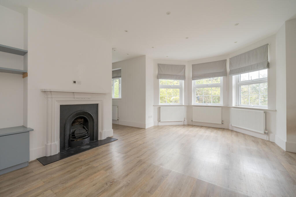 Apartment in London - View 2