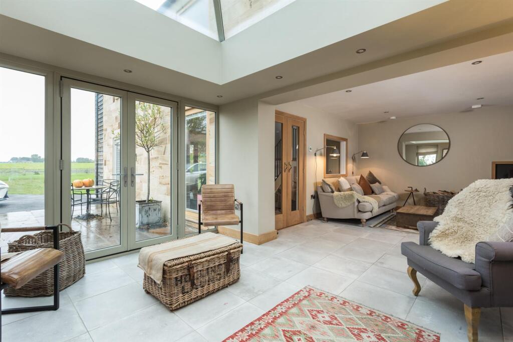 House in York - View 4