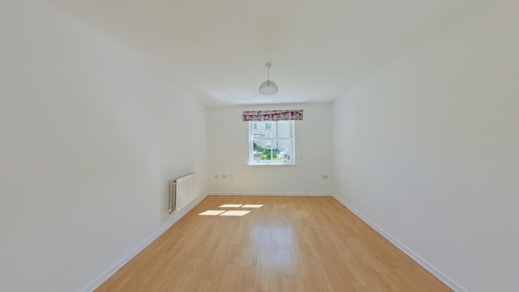 7 Highfield House photo 4