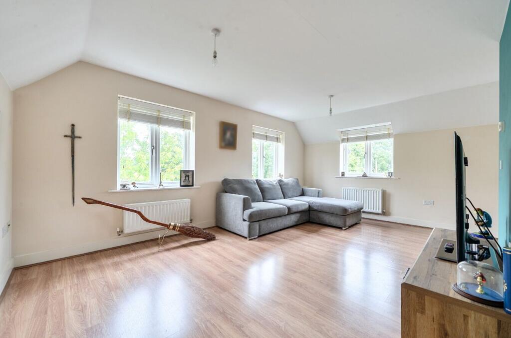 Apartment in Portsmouth - View 5