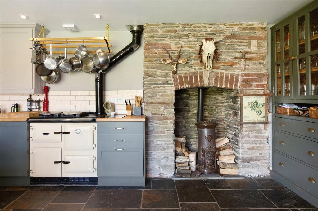 House in South Hams, Stokenham - More