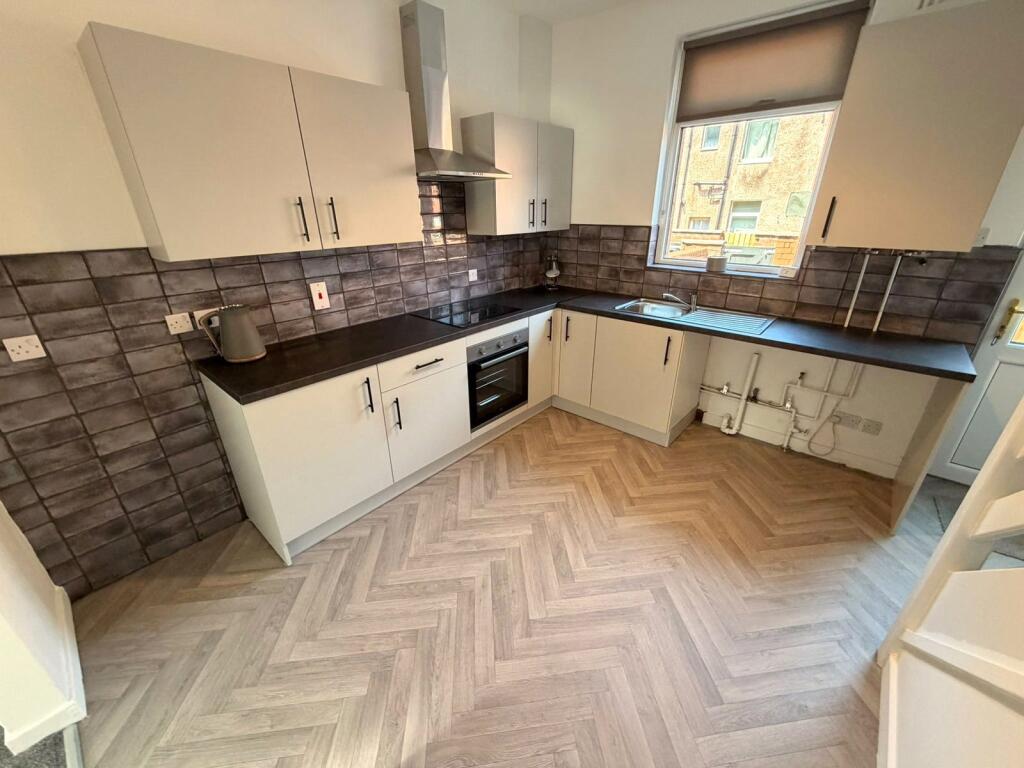 House in Bolton - View 4