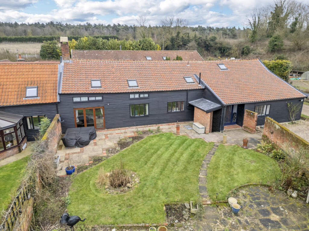 Main image of property: Pipps Ford, Ipswich, IP6 8