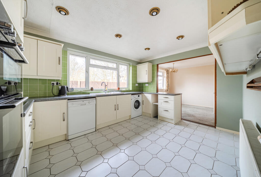 Main image of property: Church Road, Frampton Cotterell, Bristol, Gloucestershire, BS36