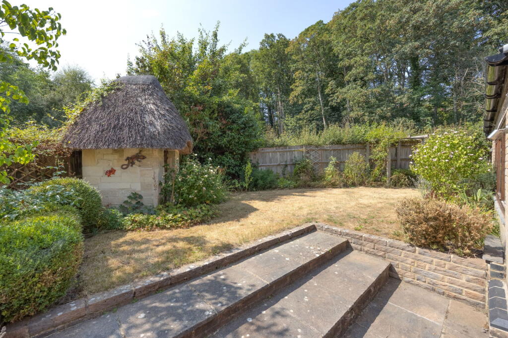 4 Beechwood photo 2