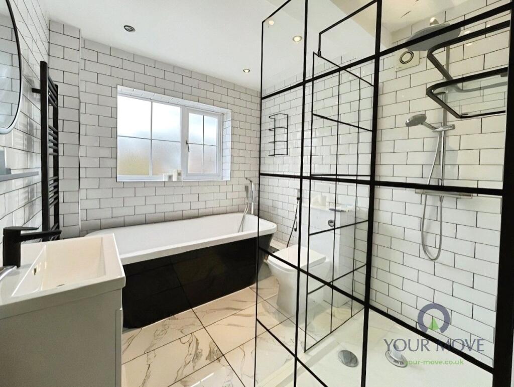 Main image of property: Birmingham Road, Bromsgrove, Worcestershire, B61