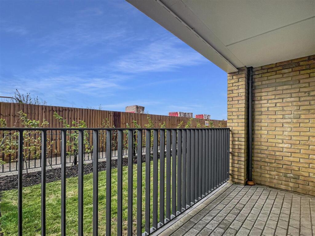 Apartment in Cambridge - View 4
