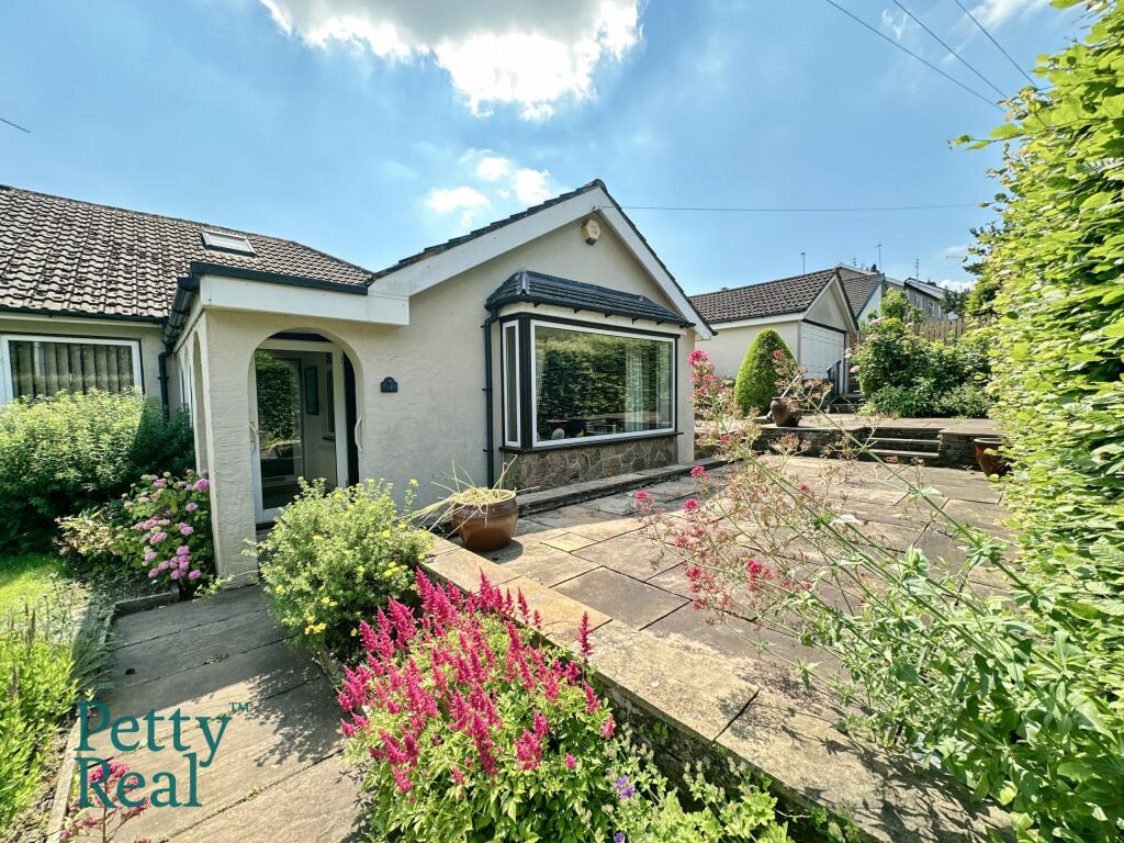 3-bed semi-detached on Wheatley Lane Road, Barrowford, £350,000