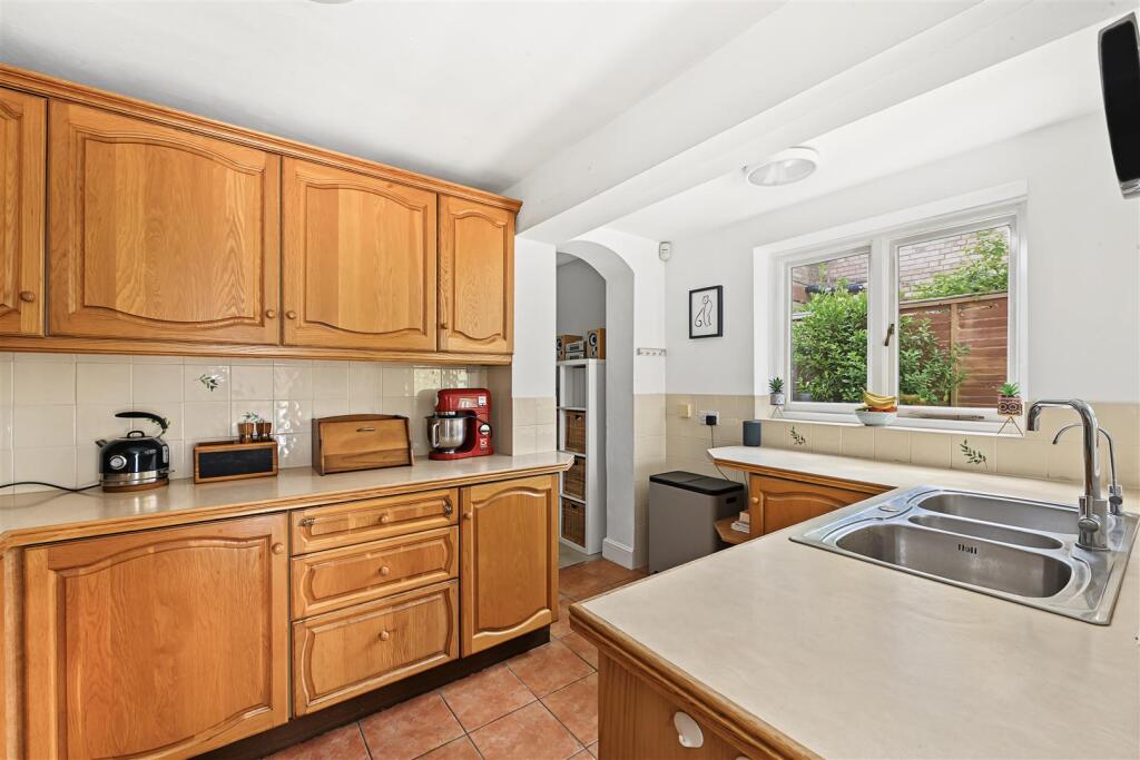 Necton Road, Wheathampstead, St. Albans photo 5