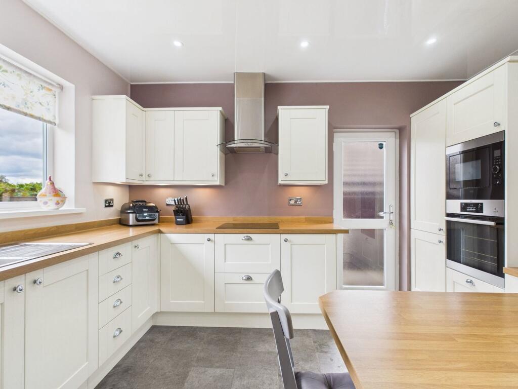 House in Ormskirk, Aughton Park - View 3