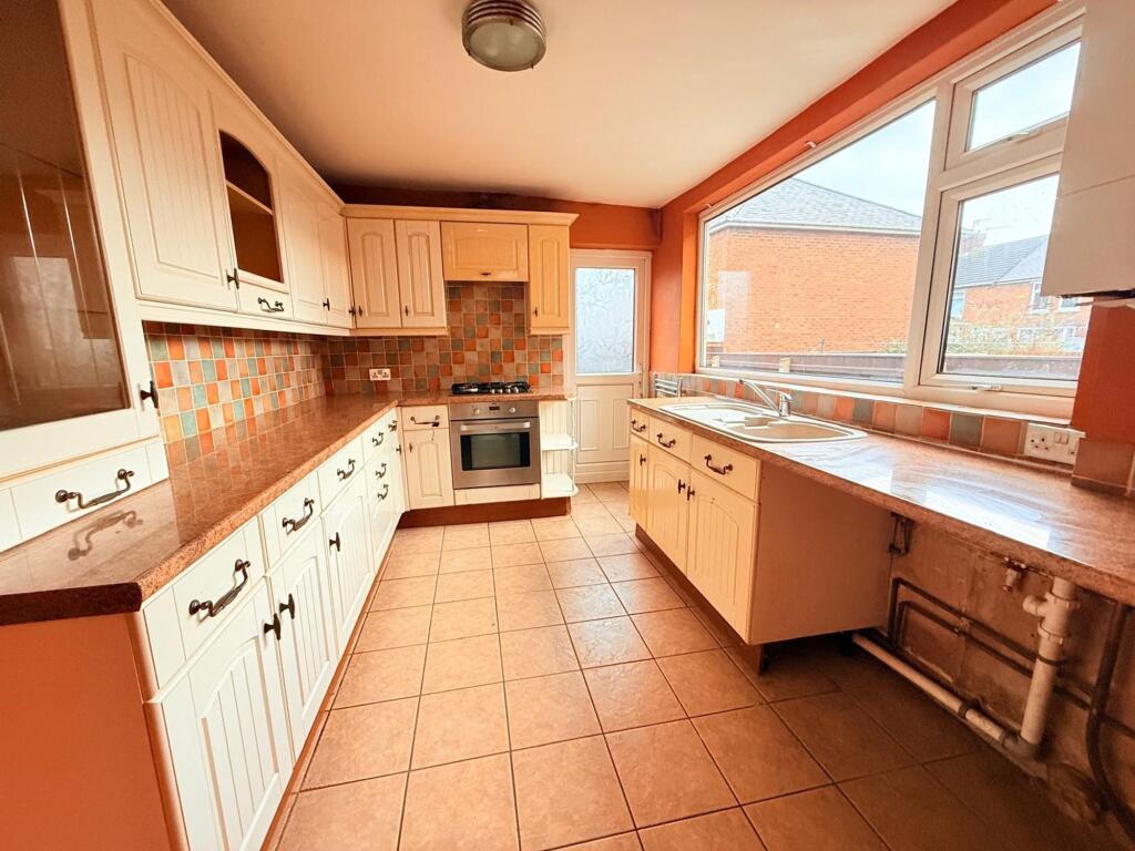 Spring Bank, Grimsby, DN34 photo 5