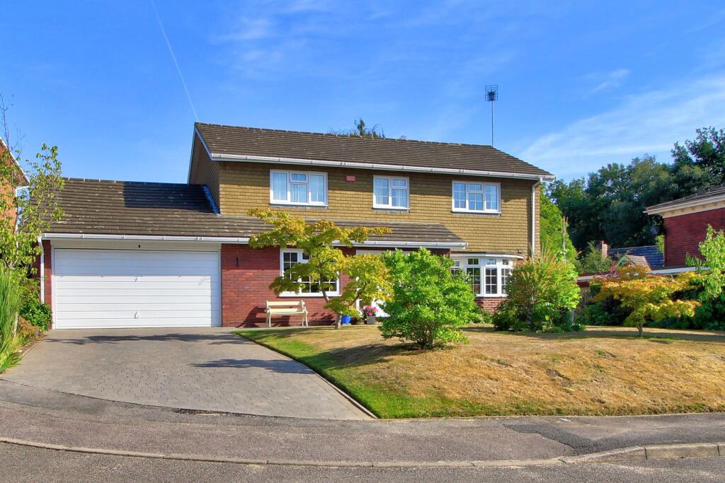 4-bed detached on Martins Drive, Wokingham, £1,150,000