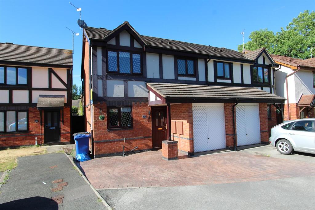 Main image of property: Seymour Avenue, Stretton, Burton-On-Trent