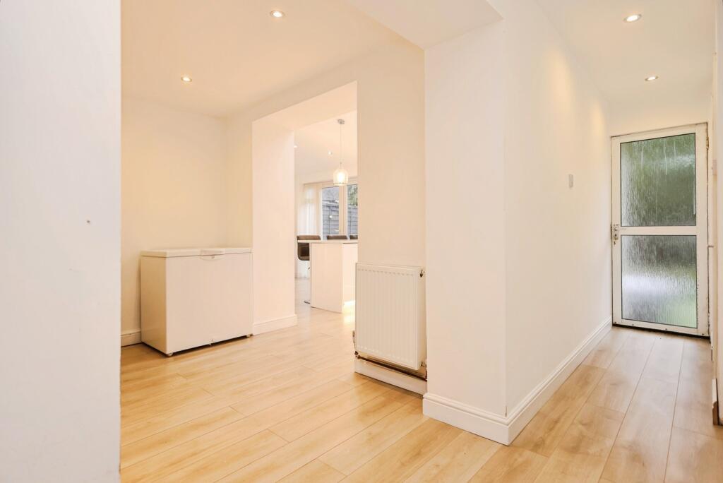 Additional image 11 of West Avenue, Castle Bromwich, Birmingham, West Midlands, B36