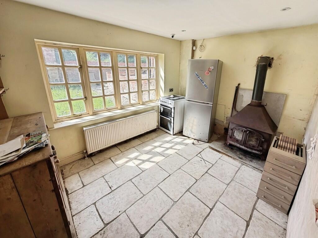 Lower Road, Bratton photo 3