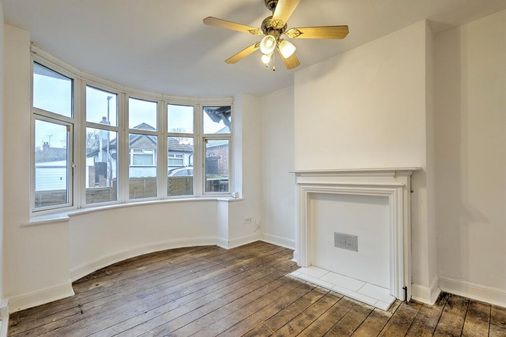 Yelvertoft Road, Northampton - View 4