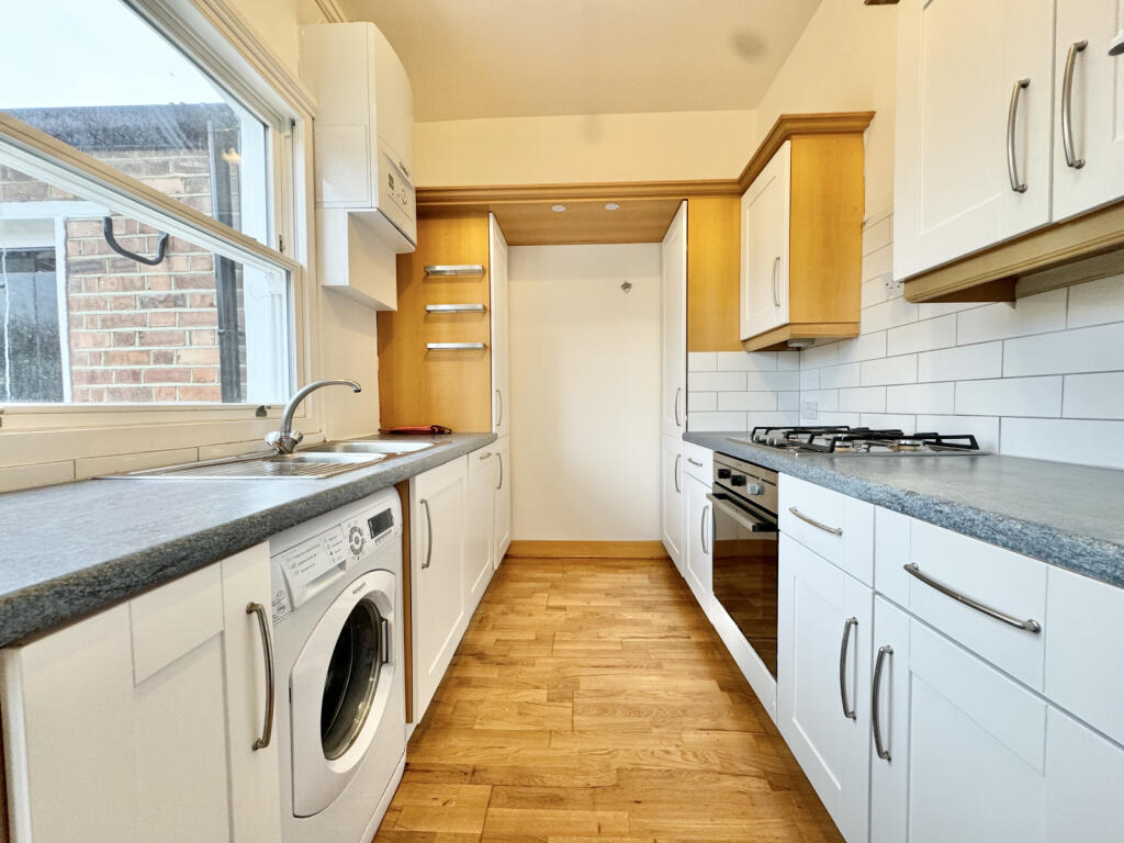 House in London - View 4