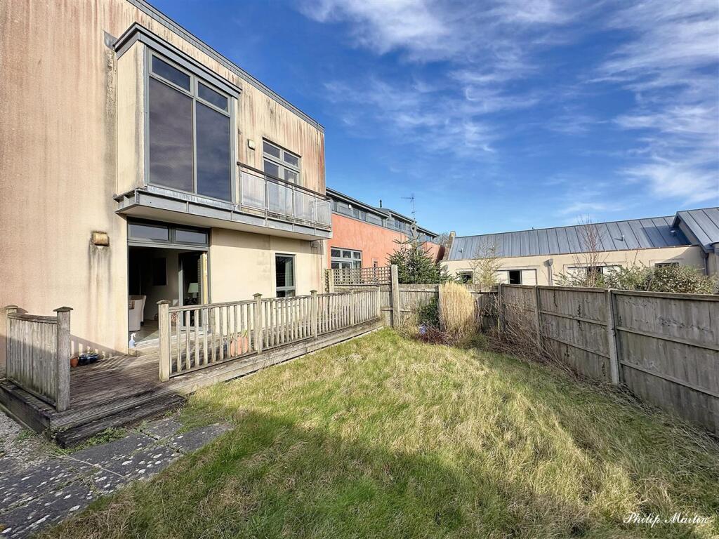 Main image of property: Tresawya Drive, Truro
