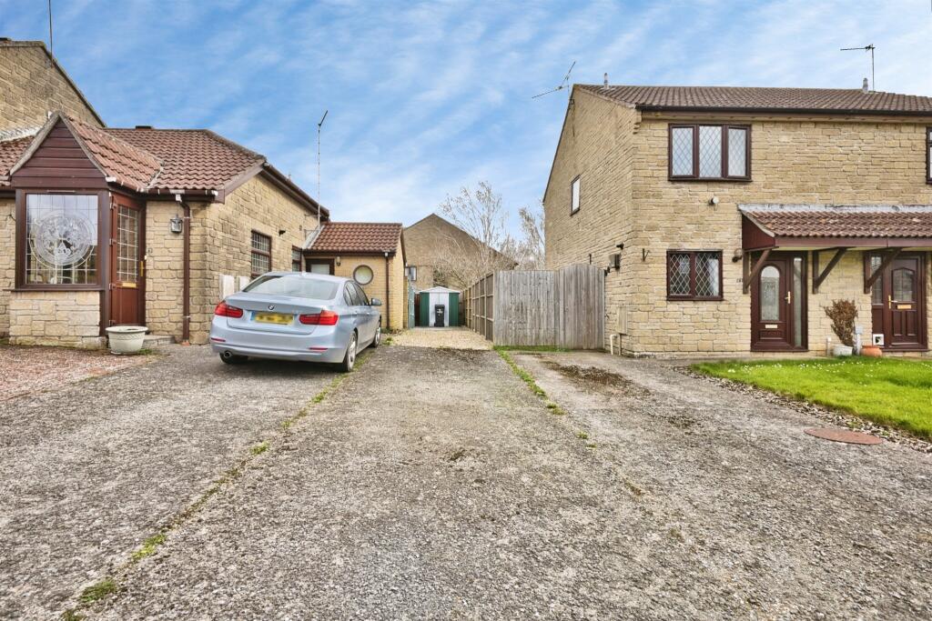 Additional image 12 of Sutton Grange, YEOVIL