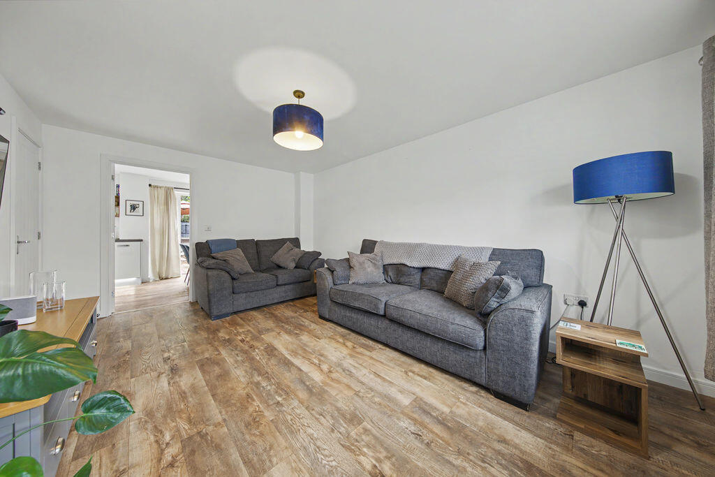 House in North East Derbyshire, Wingerworth - View 5