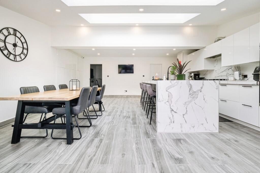 Brocket Way, Chigwell, IG7 photo 4