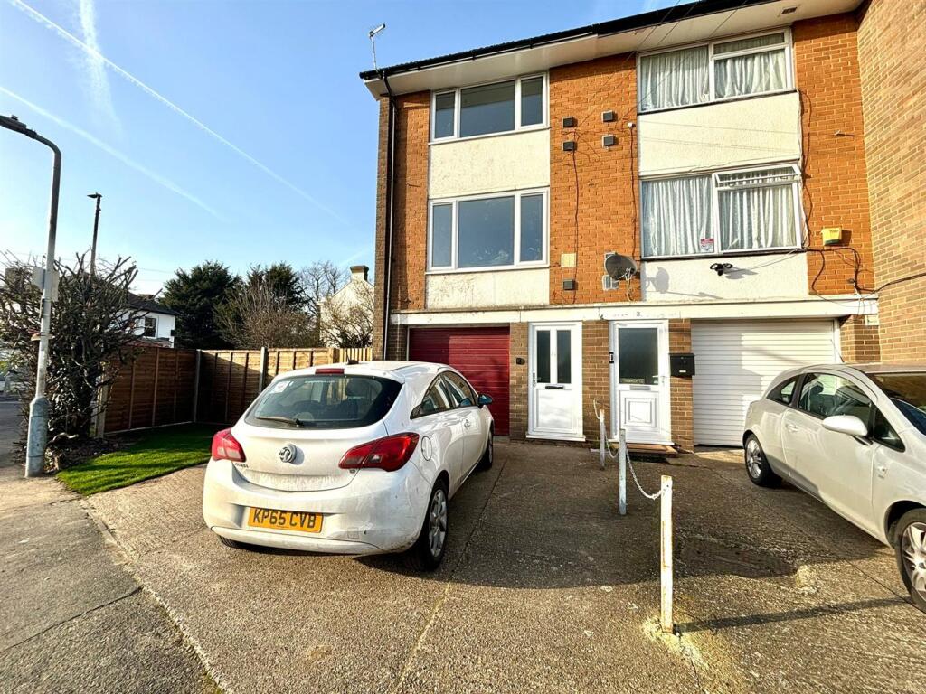 Main image of property: Vincent Close, Sipson, West Drayton, UB7
