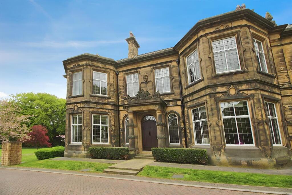 Main image of property: Sinderhill Court, Northowram, Halifax