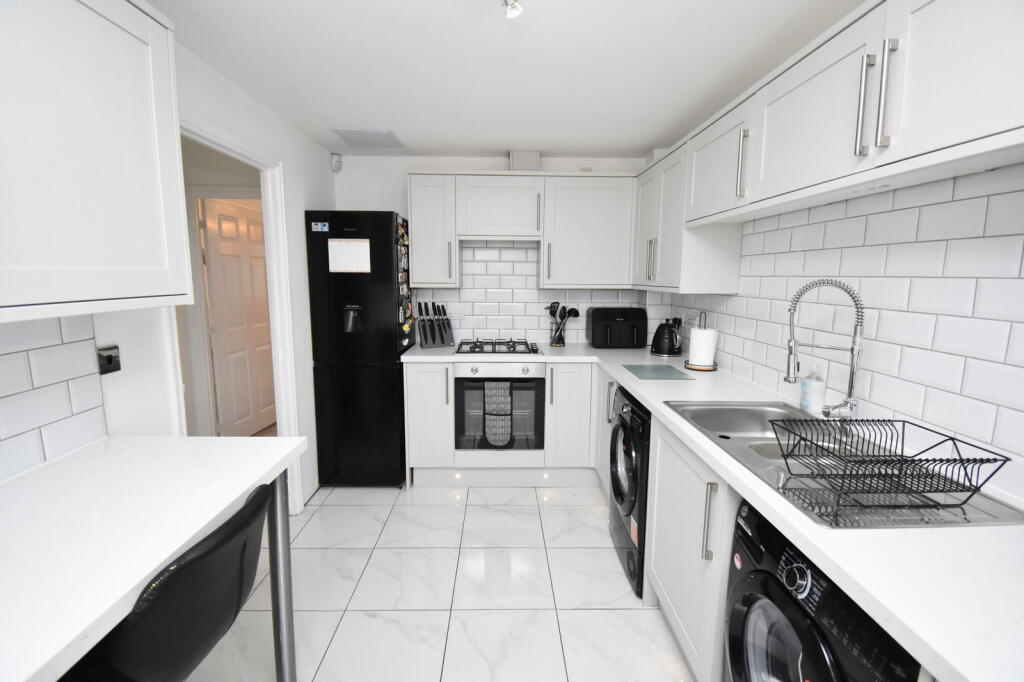 Nazreth House Lane, Widnes WA8 8UE photo 3