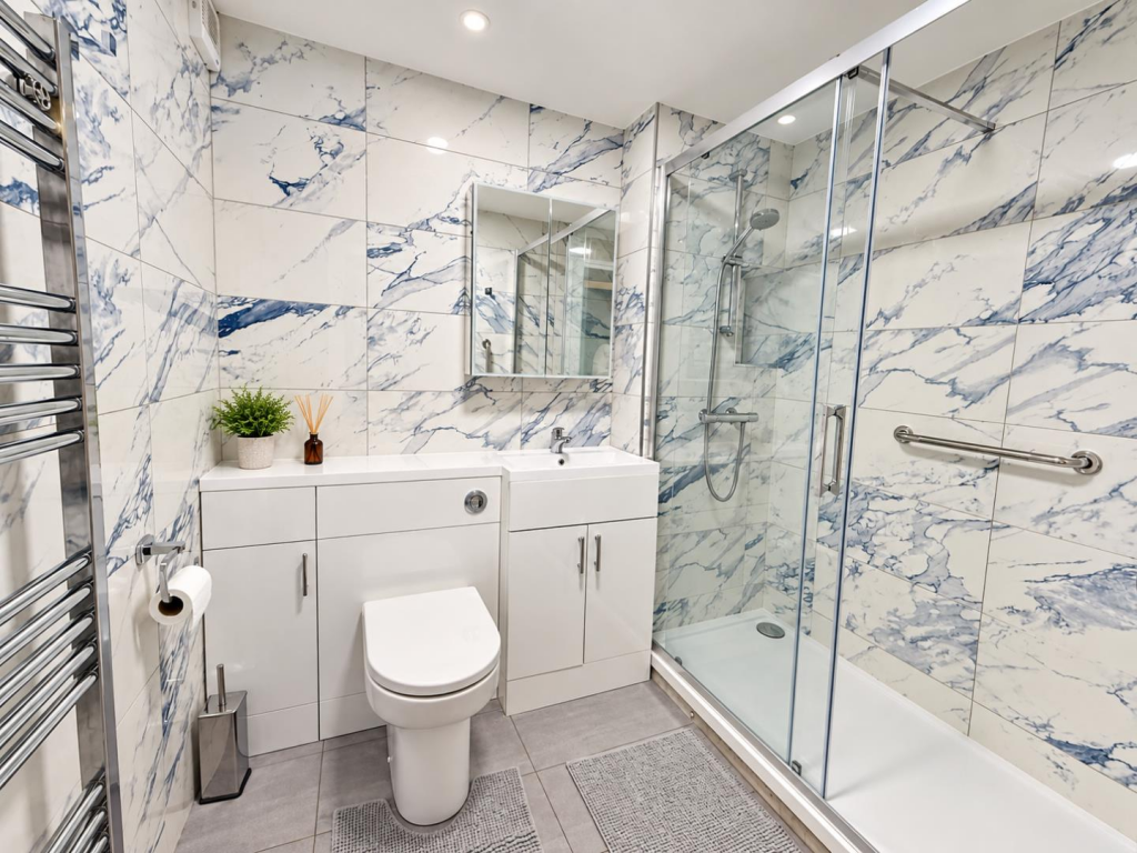 Apartment in Twickenham - View 3