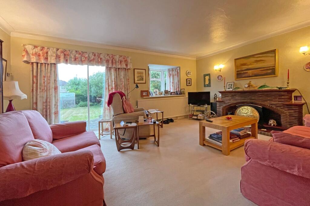 Nonsuch Walk, Cheam, SM2 7LG - View 2