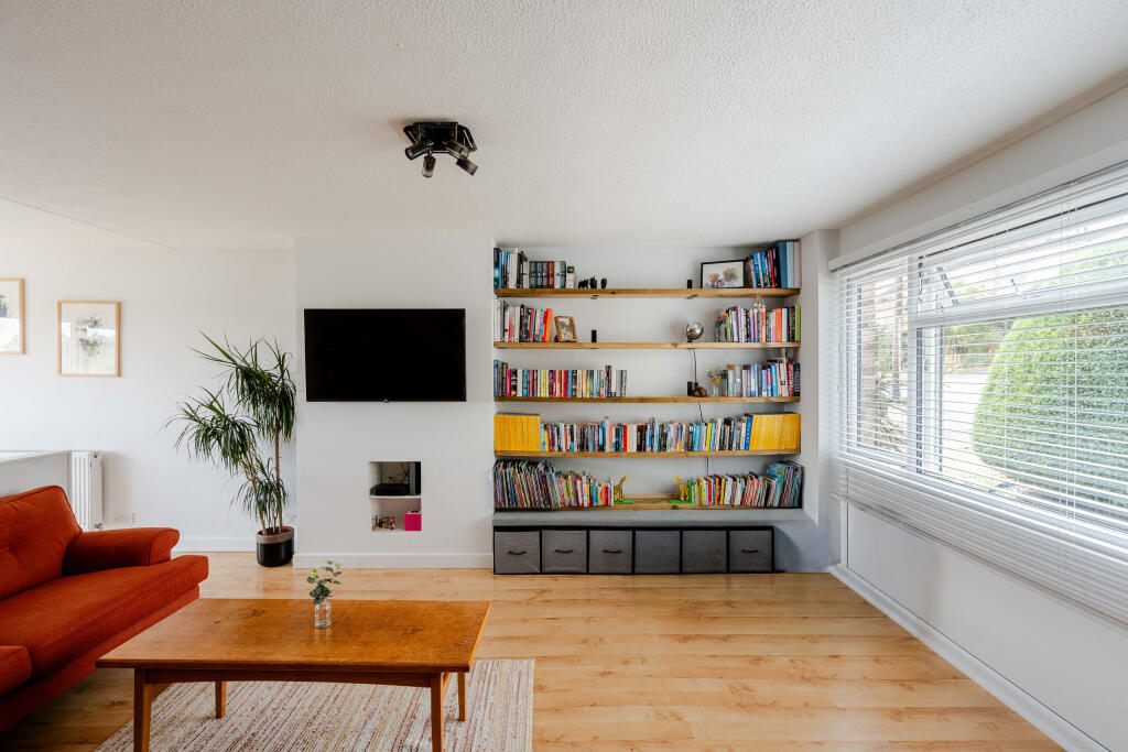 House in Bristol, Upper Knowle, St Philip's Marsh - More