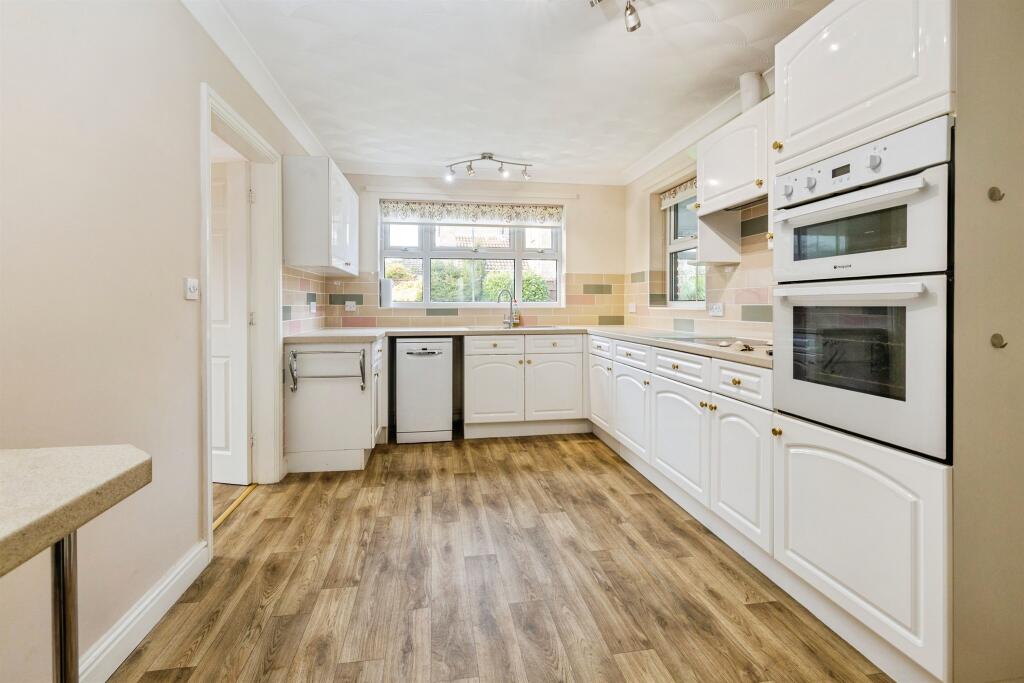 Finch Way, Wragby, Market Rasen photo 3
