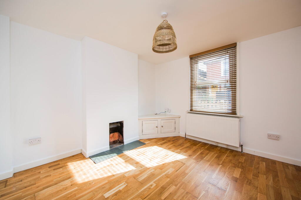 House in Tonbridge - View 4