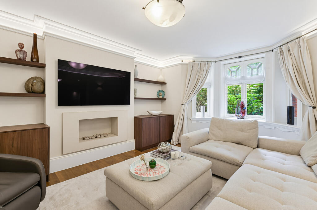 Main image of property: Abingdon Villas, W8