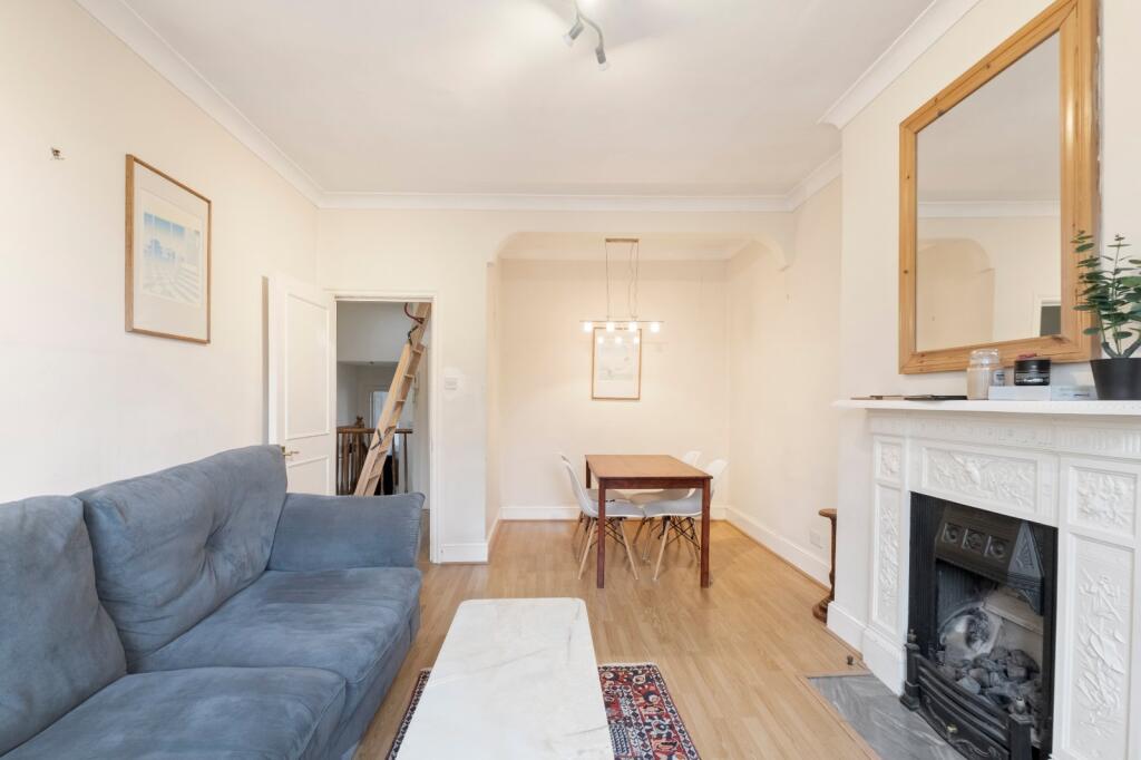 Apartment in London - View 3