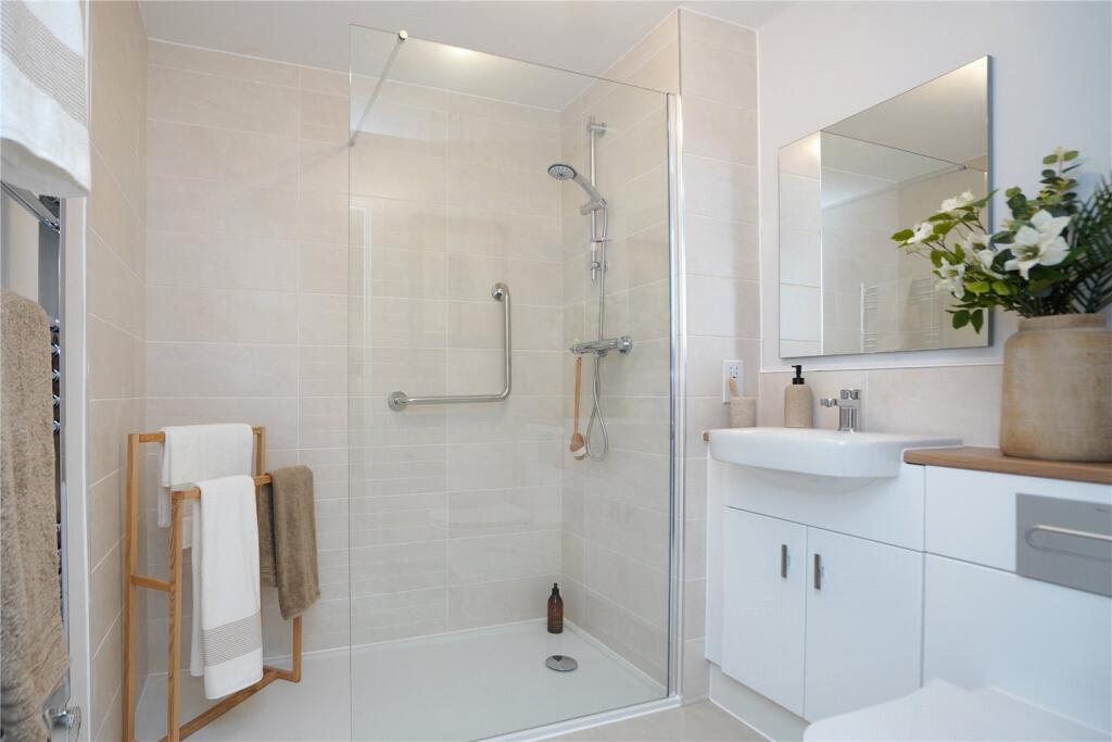 Apartment in Coventry - View 3