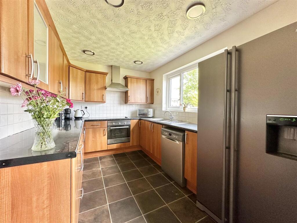 Mereside Gardens, Whaley Bridge, High Peak photo 3