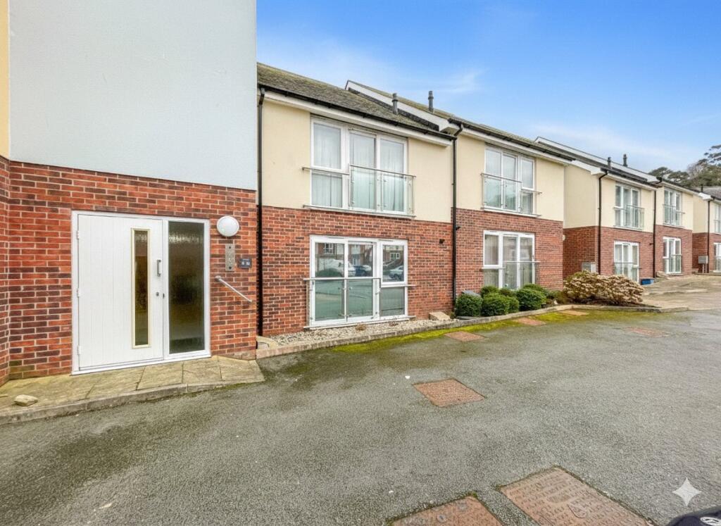 Main image of property: Y Bae, Bangor, Gwynedd, LL57