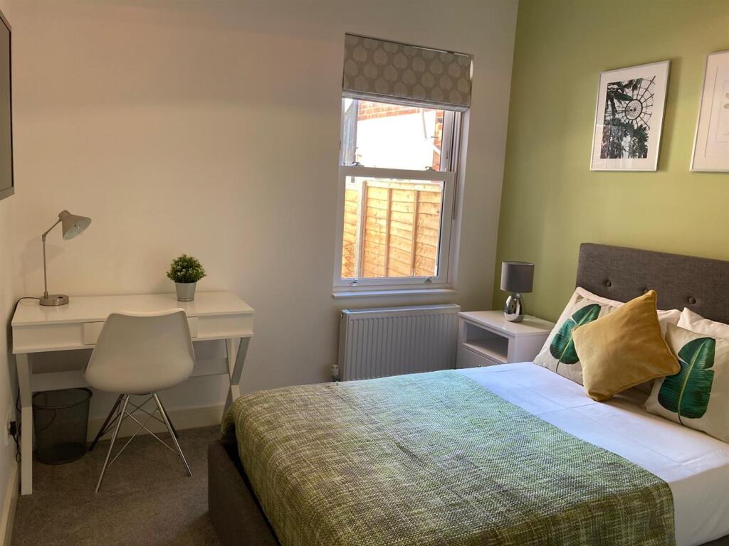 Main image of property: Oxford Road, Reading
