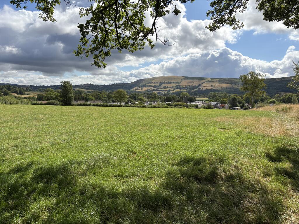 Main image of property: Llysnewydd, Cilycwm, Llandovery, Carmarthenshire
