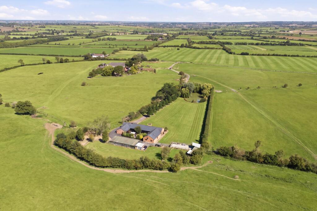 House in Milton Keynes, Hogshaw - View 2