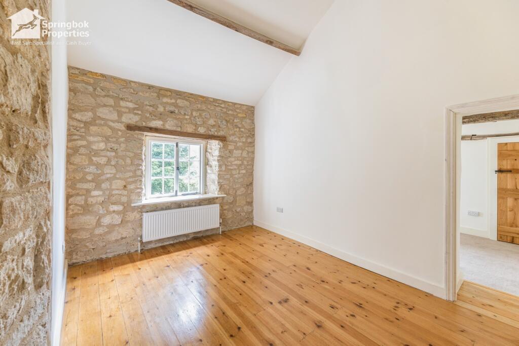 House in Whitfield, West Northamptonshire - View 3