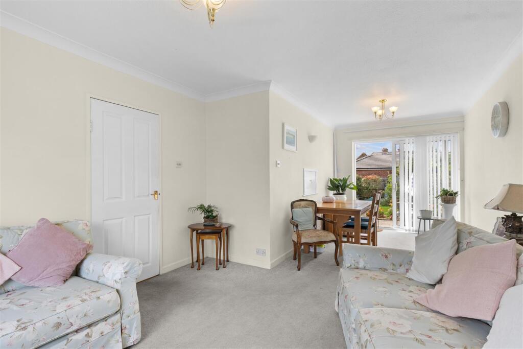 Barons Way, Polegate photo 4