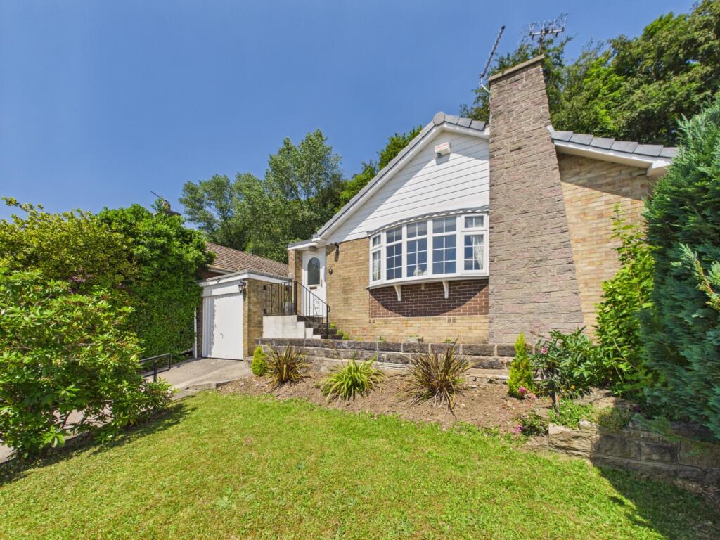 Main image of property: Aston Close, Dronfield, Derbyshire, S18